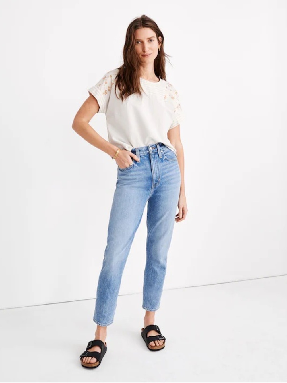 NWT Madewell The Mom Jean in Melva Wash 25